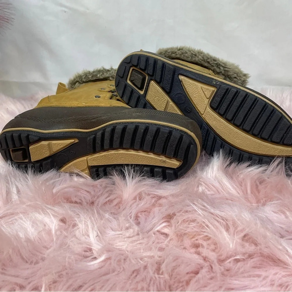 Winter boots Canada Maria size 8 - Picture 6 of 10
